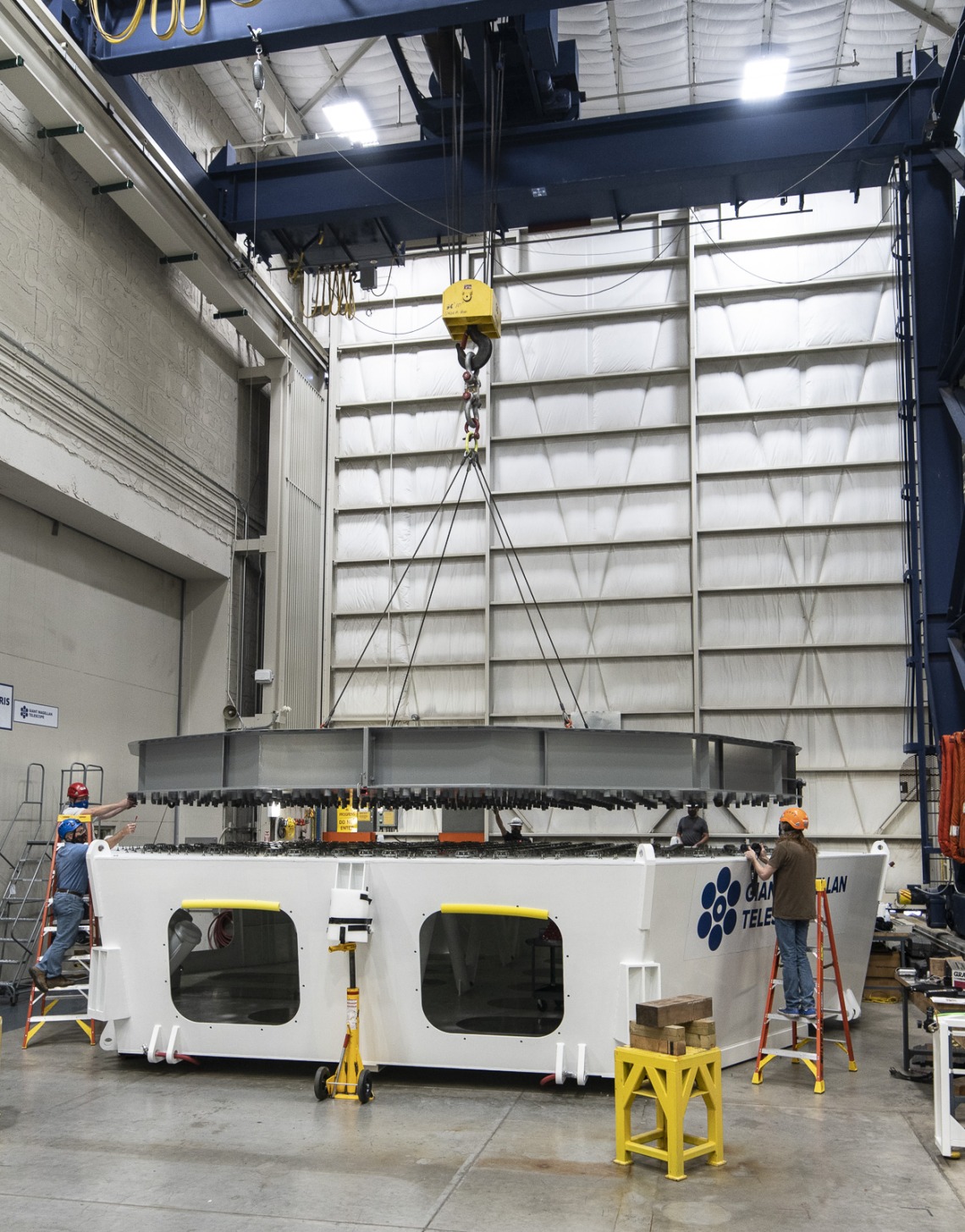 Lowering the simulator onto the test cell, June 2020. Image credit: Steven West | Richard F. Caris Mirror Lab at the University of Arizona
